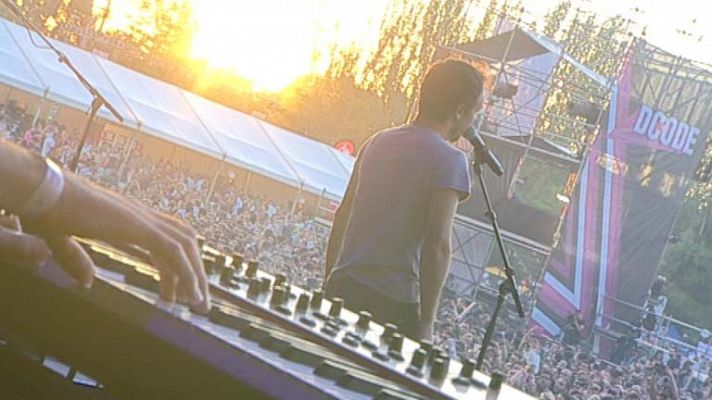 Telediario 1 - Balance 2013 música en vivo