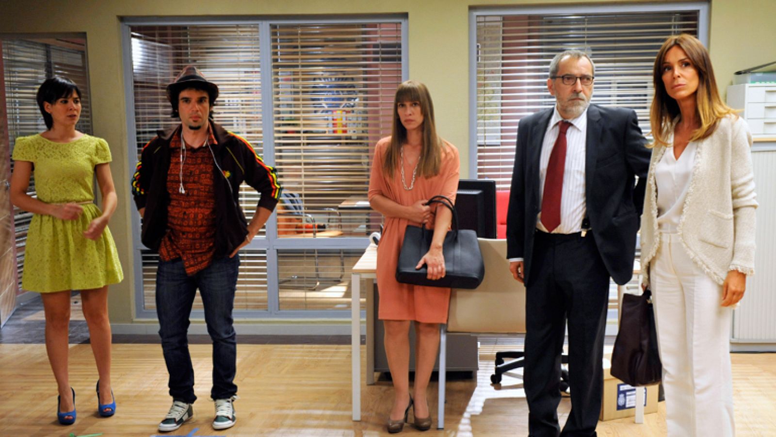 Los misterios de Laura - El resumen del capítulo 31 - Los misterios de Laura | Ver