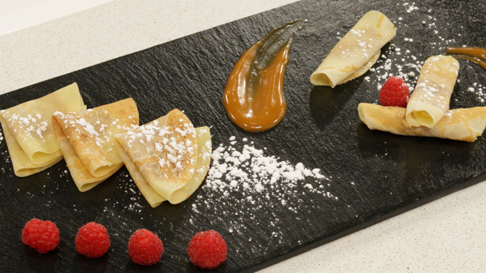 Crepes rellenos con crema de anís