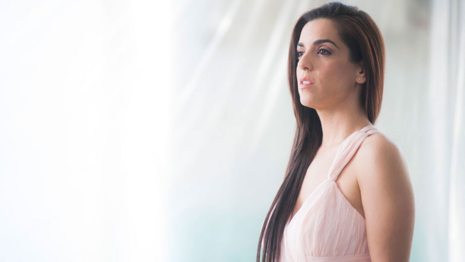 Eurovisión 2014 - Primeras imágenes del videoclip "Dancing in the rain" - Eurovisión | Ver