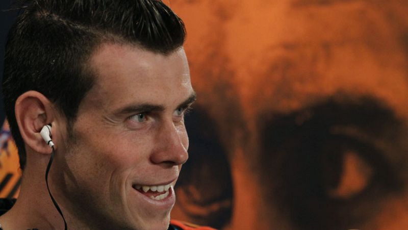Bale: "Me ayuda muchísimo jugar en una delantera en la que está Cristiano"