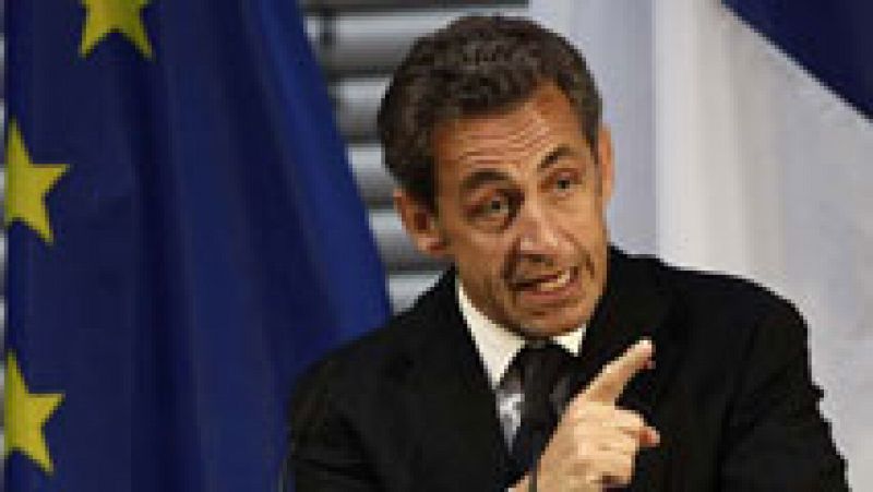 La justicia francesa condena al exconsejero de Sarkozy a indemnizarle con 20.000 euros