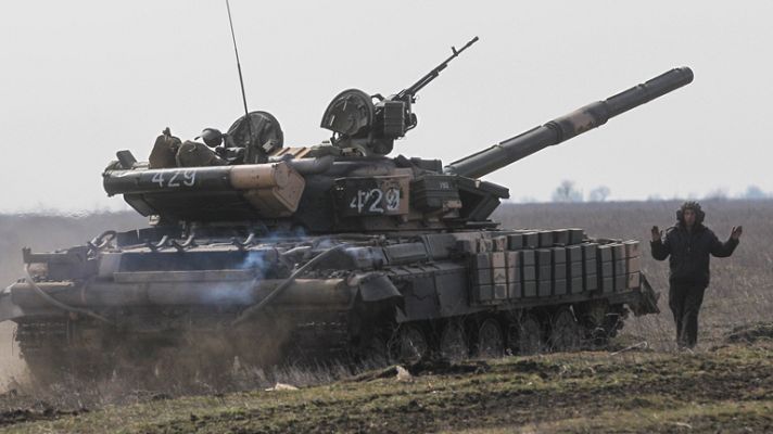 Telediario 1 - La crisis en Crimea dispara la escalada militar en la zona