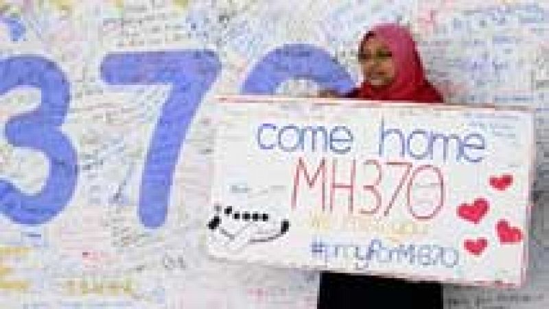 Malasia confirma que el avión voló durante horas tras cortar las comunicaciones