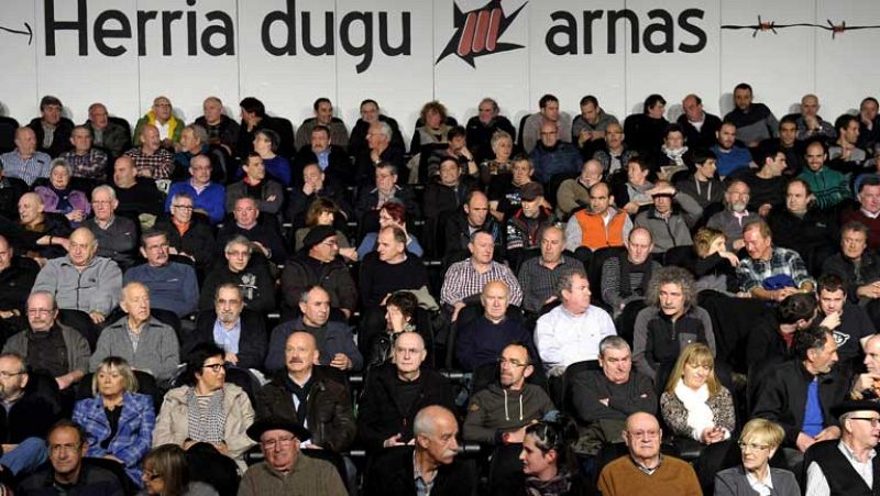 Covite pide a los huidos de ETA el esclarecimiento de 400 asesinatos