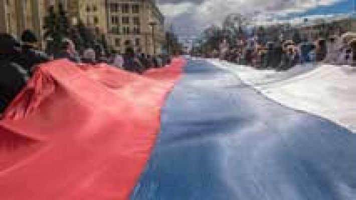 Telediario 1 - Putin insiste en la legalidad del referéndum