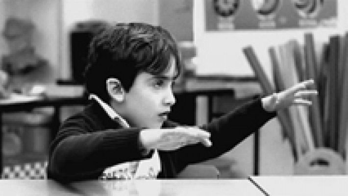 Versión española - Versión Española os ofrece 'Por activa y por pasiva', un cortometraje de Rodrigo Cortés