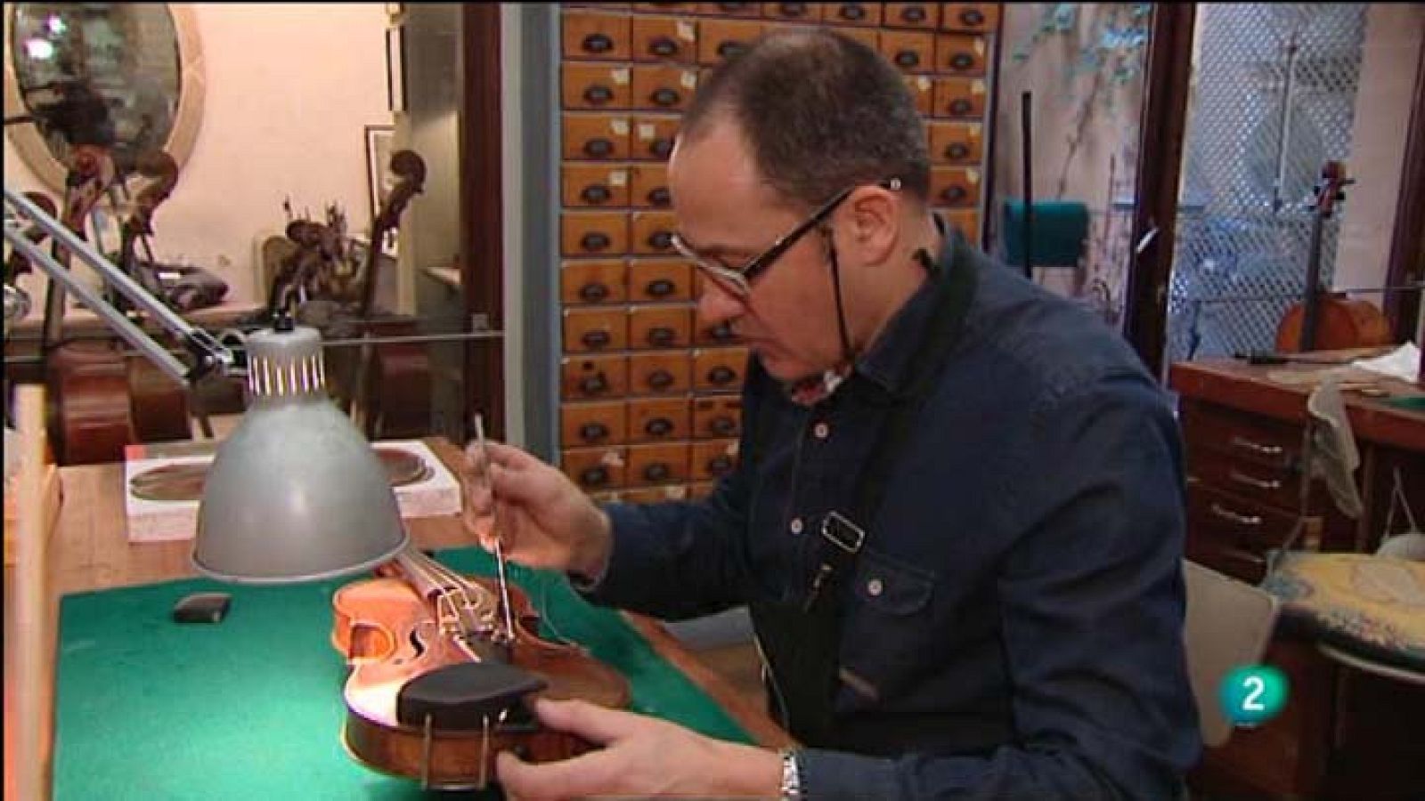 Para Todos La 2 - Vídeo - Luthier