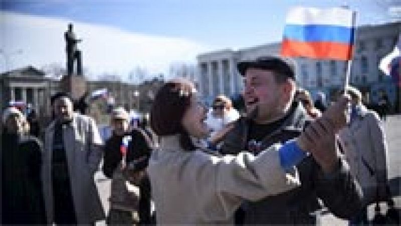 Crimea formaliza su independencia de Ucrania y pide su anexión a Rusia 