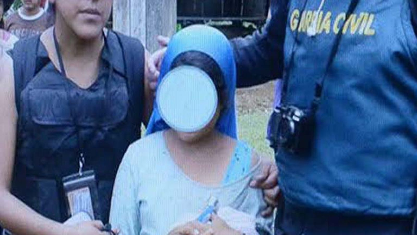 Ya está en España la niña marroquí que estuvo retenida mas de siete meses en Bolivia