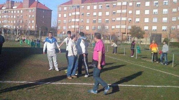 Telediario 1 - La Policía identifica al agresor del árbitro de fútbol de 16 años en León