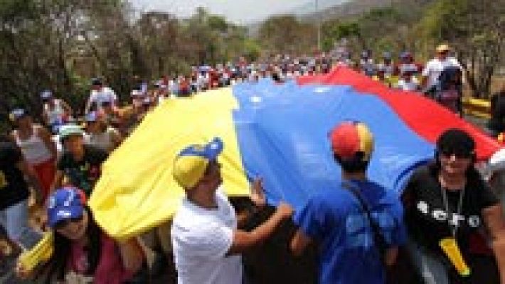 Telediario 1 - Maduro y Capriles sopesan una reunión