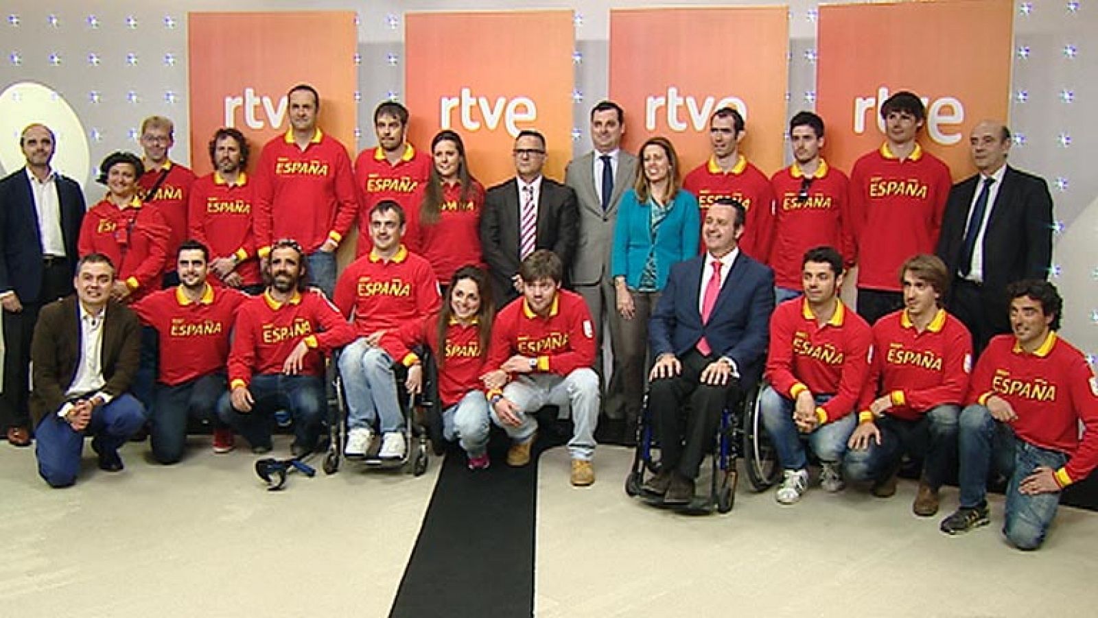 Telediario 1: La delegación española, feliz con las tres medallas en los paralímpicos de Sochi | RTVE Play