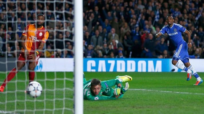 Telediario 1 - El Chelsea no da opción al Galatasaray