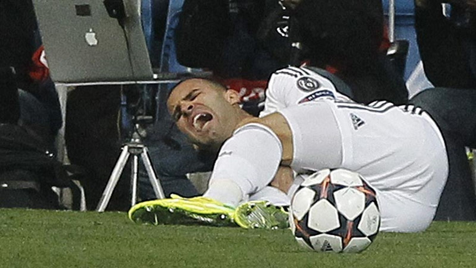 Jesé se pierde la temporada al romperse el ligamento cruzado anterior