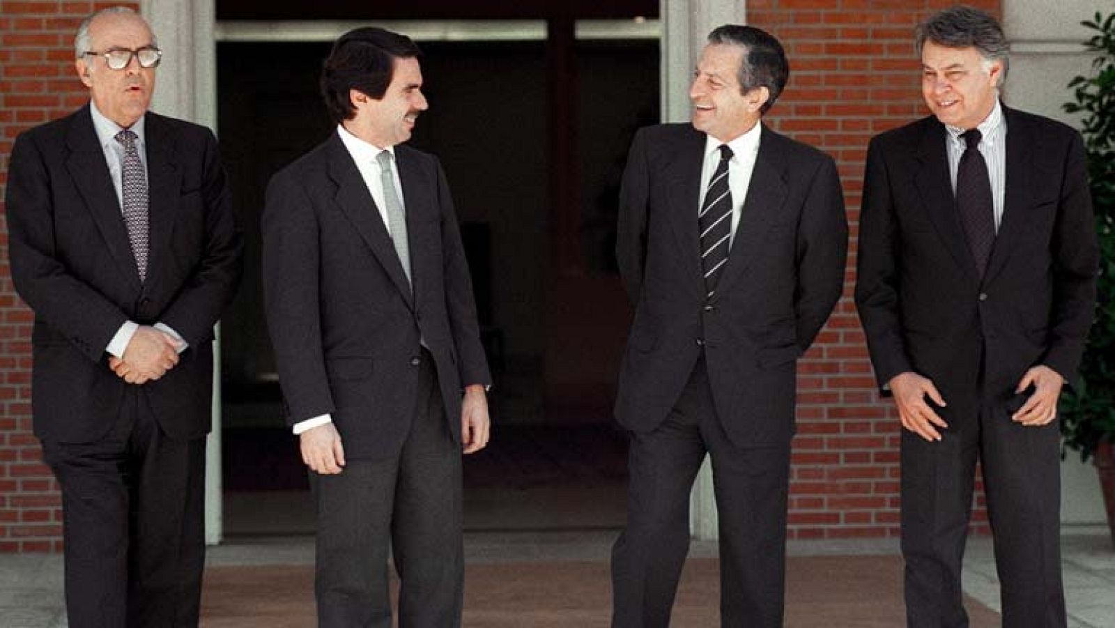 Quienes compartieron vida vida política con Adolfo Suárez recuerdan su carácter conciliador y capacidad de comunicación