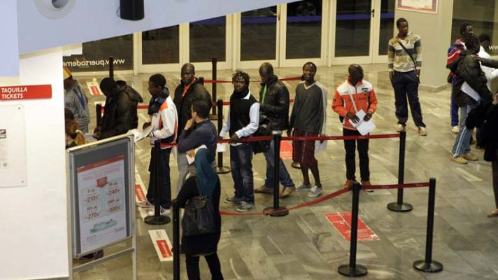 Telediario 1 - Inmigración irregular en Melilla