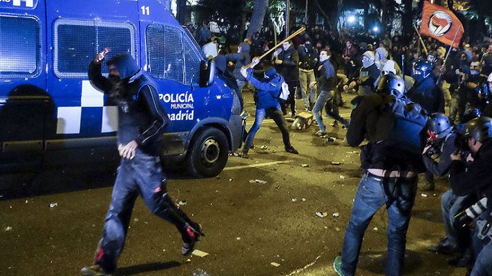 Telediario 1 - Incidentes al final de las Marchas por la Dignidad'