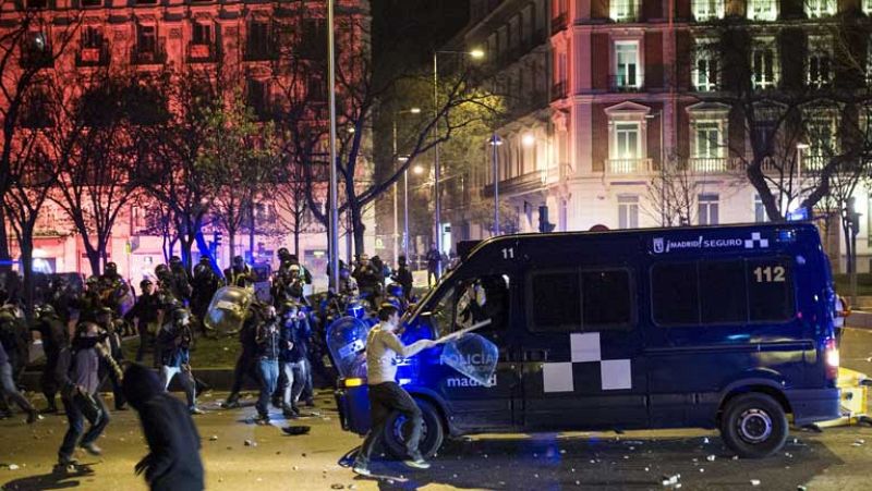 Al menos 101 heridos y 24 detenidos en disturbios tras las "Marchas por la Dignidad"