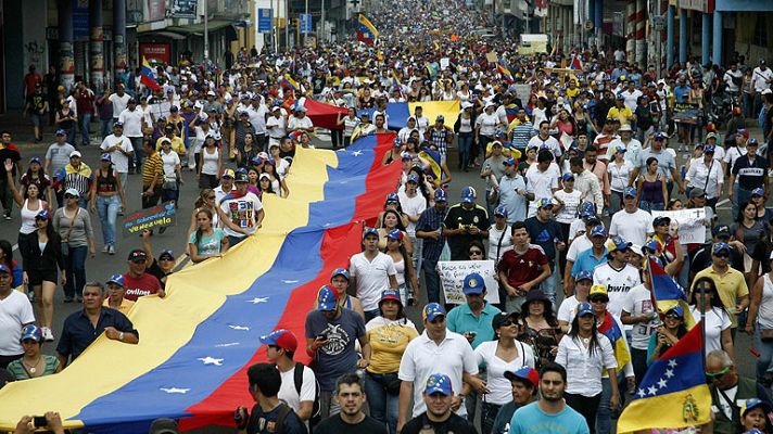 Informativo 24h - Al menos tres muertos en una nueva jornada de protestas en Venezuela