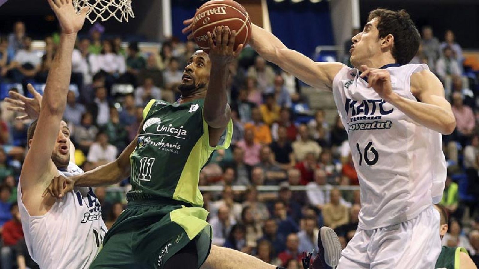 Baloncesto en RTVE: Unicaja 58 - FIATC Joventut 60 | RTVE Play