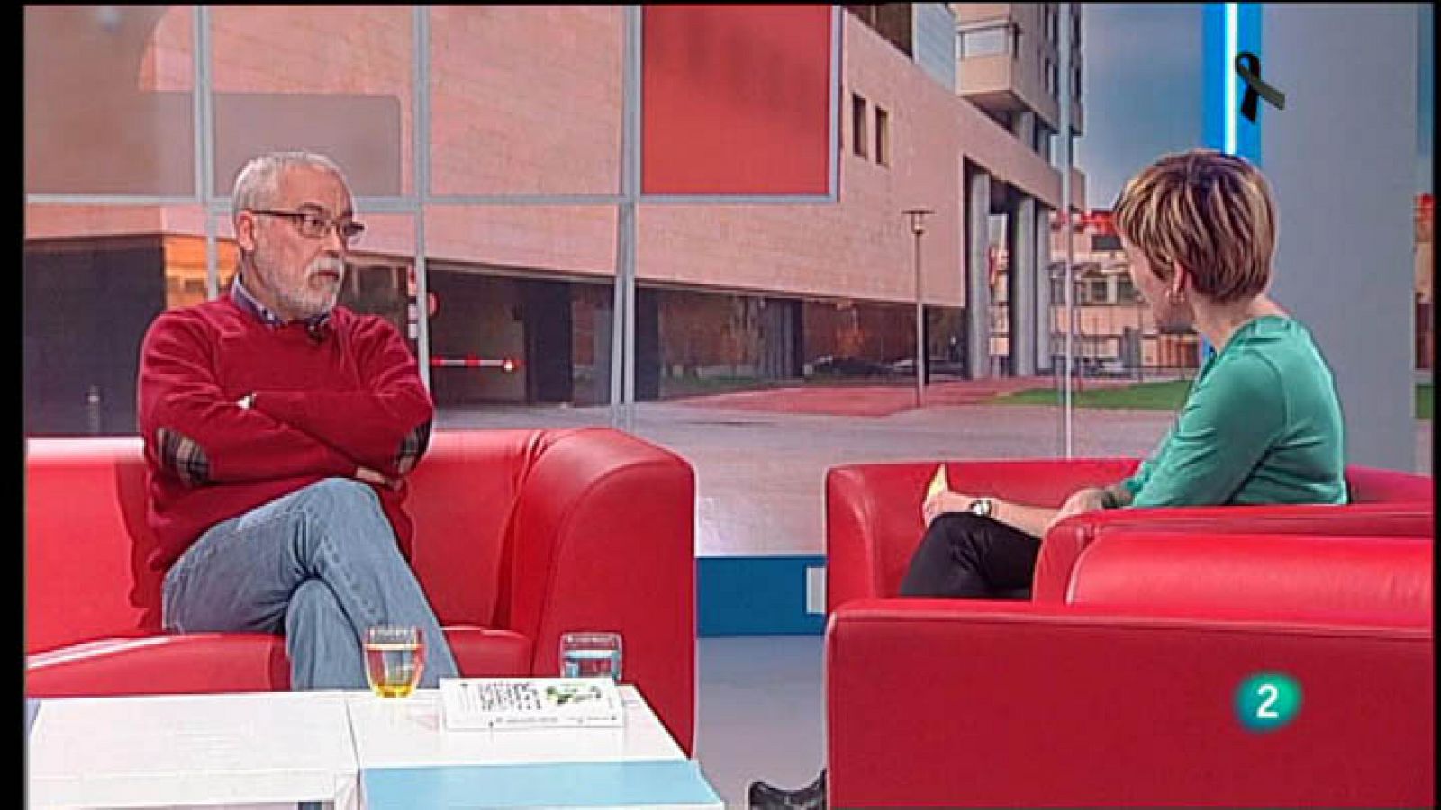 Para Todos La 2 -  Entrevista Fernando Luengo, profesor de Economía Aplicada