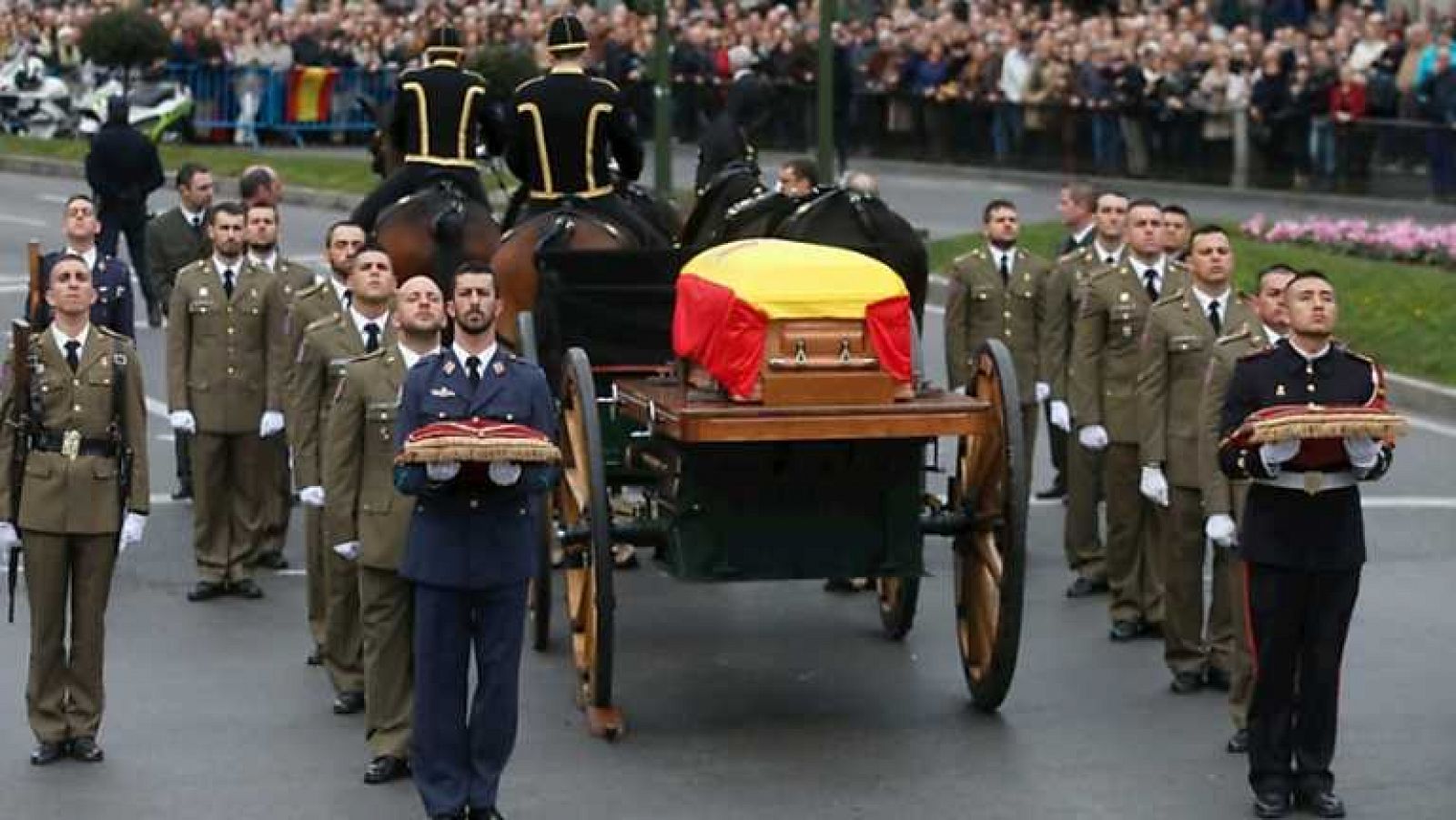 Especial informativo - Ceremonia de despedida de Adolfo Suárez en el Congreso