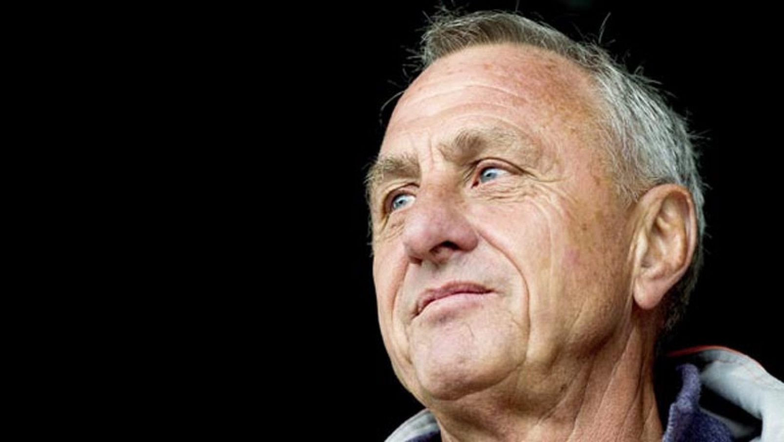 Telediario 1: Cruyff dice que Neymar ha traido problemas al Barça | RTVE Play