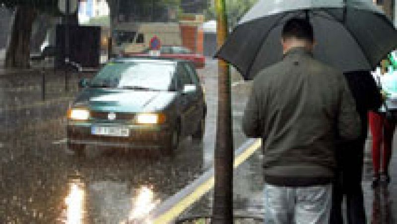 Lluvias, fuerte viento y baja la cota de nieve