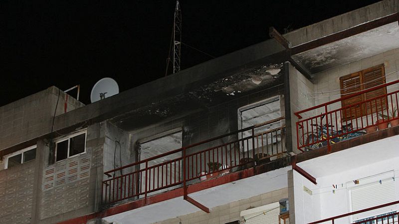 Mueren cuatro menores en el incendio de una vivienda en El Vendrell, enTarragona