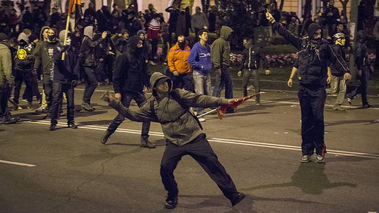 Grupos radicales sin organizar, pero muy violentos, tras los altercados del 22M