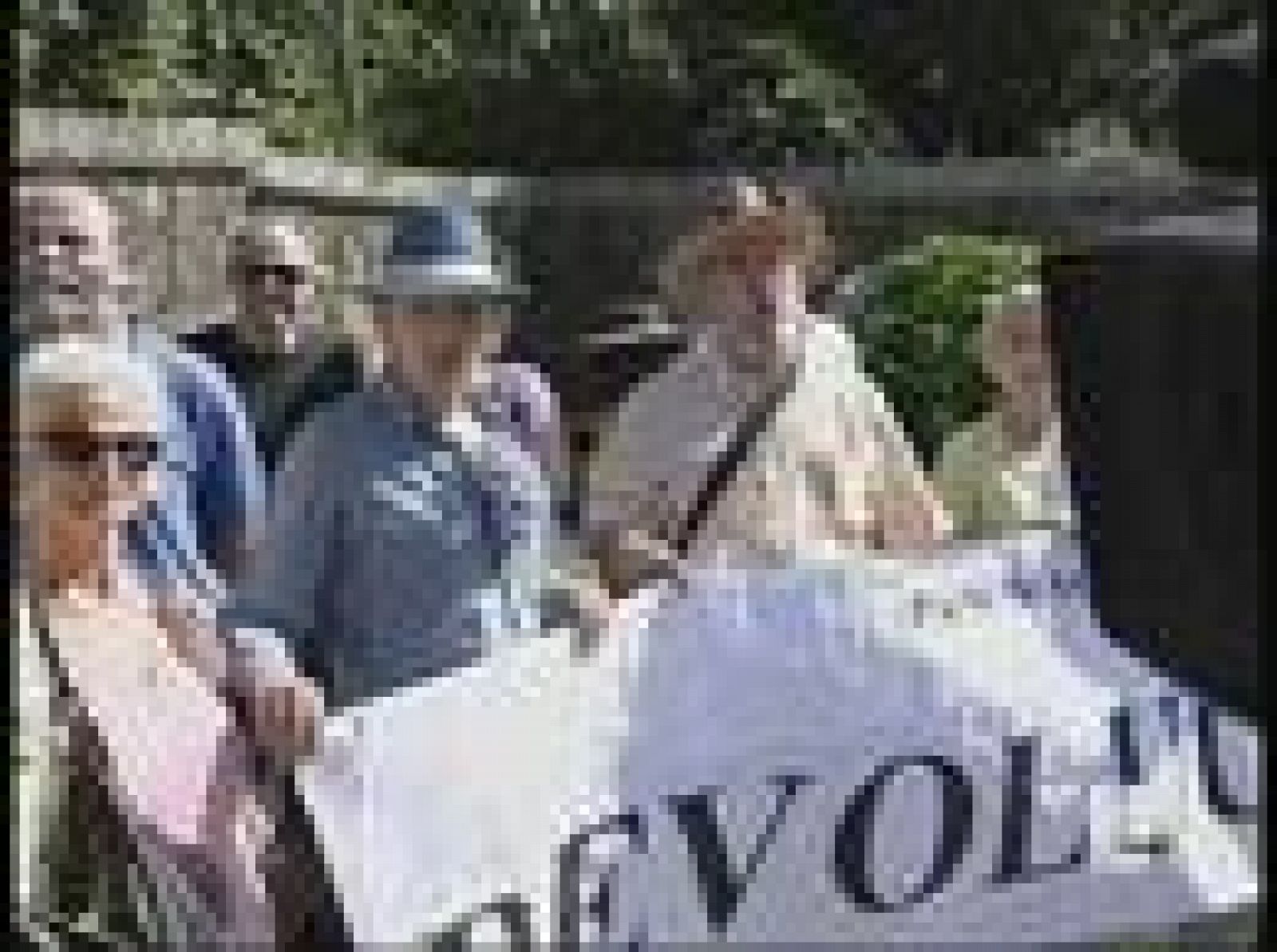 Parodia y protesta en el Pazo de Meirás