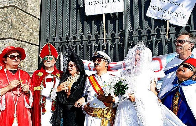 Parodia y protesta en el Pazo de Meirás