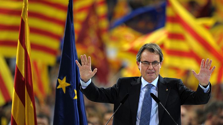 Telediario 1 - La Generalitat se compromete a impartir clases en castellano