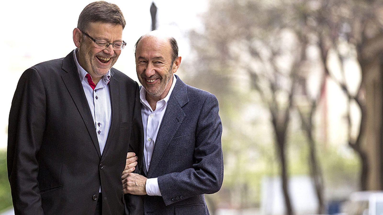 Rubalcaba pone en duda el anuncio del PP sobre la bajada de impuestos