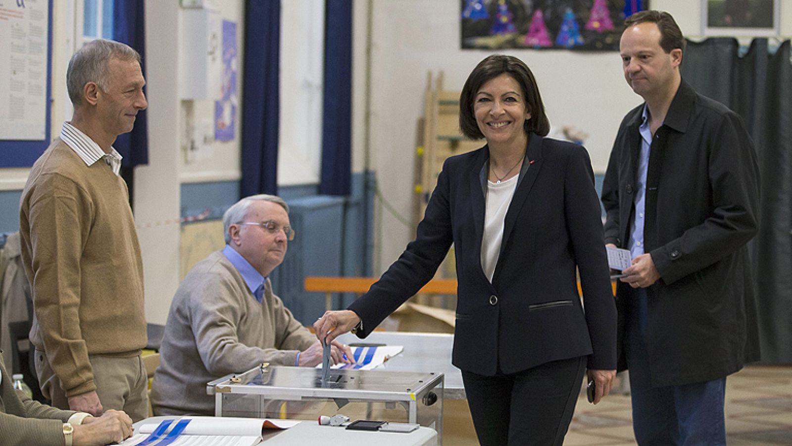 Francia celebra la segunda vuelta de las municipales