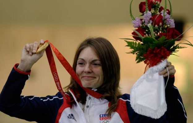  - Emmons logra el primer oro