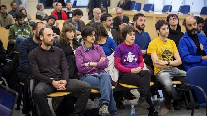 Telediario 1 - Juicio a 19 miembros del 15M