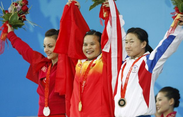  - Primera medalla para China