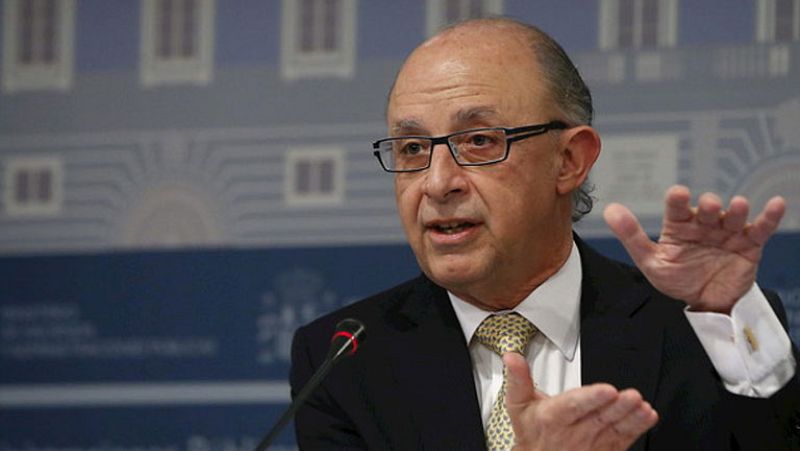 Montoro anuncia una oferta adicional de empleo público en 2014 