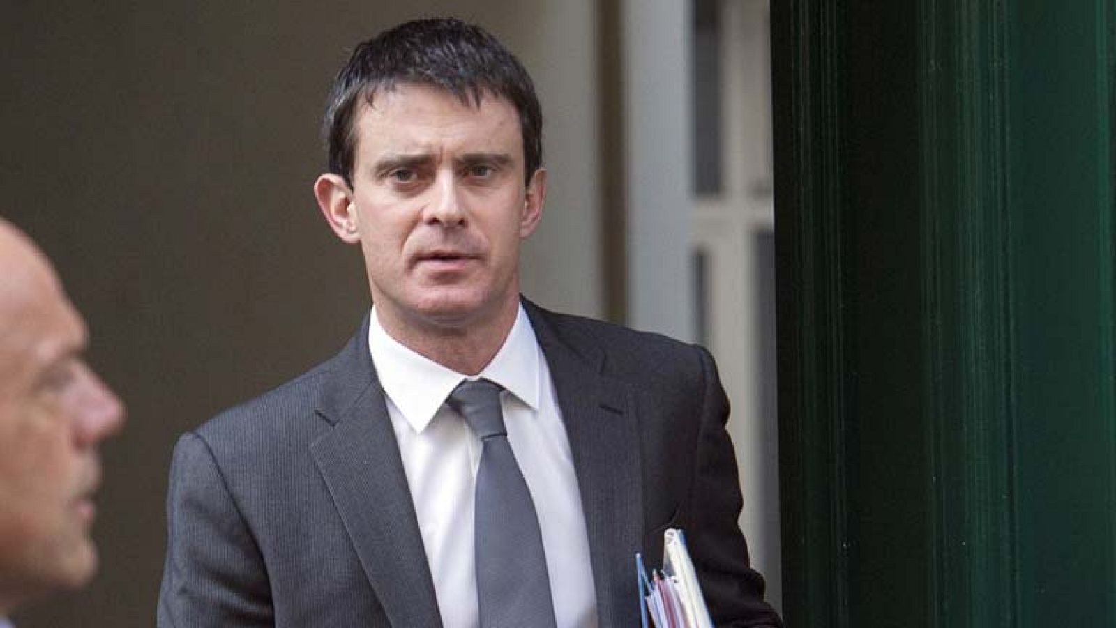 A Hollande le pedían un cambio en su política y reacciona con una respuesta clara: Valls