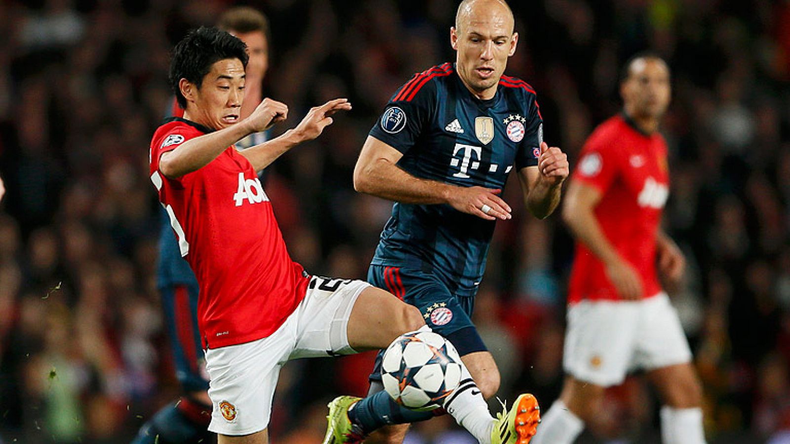 Manchester United y Bayern de Múnich han empatado a uno en el partido de ida de los cuartos de final de la Champions, en los que ha tomado una ligera ventaja el equipo de Guardiola gracias a su gol en Old Trafford.