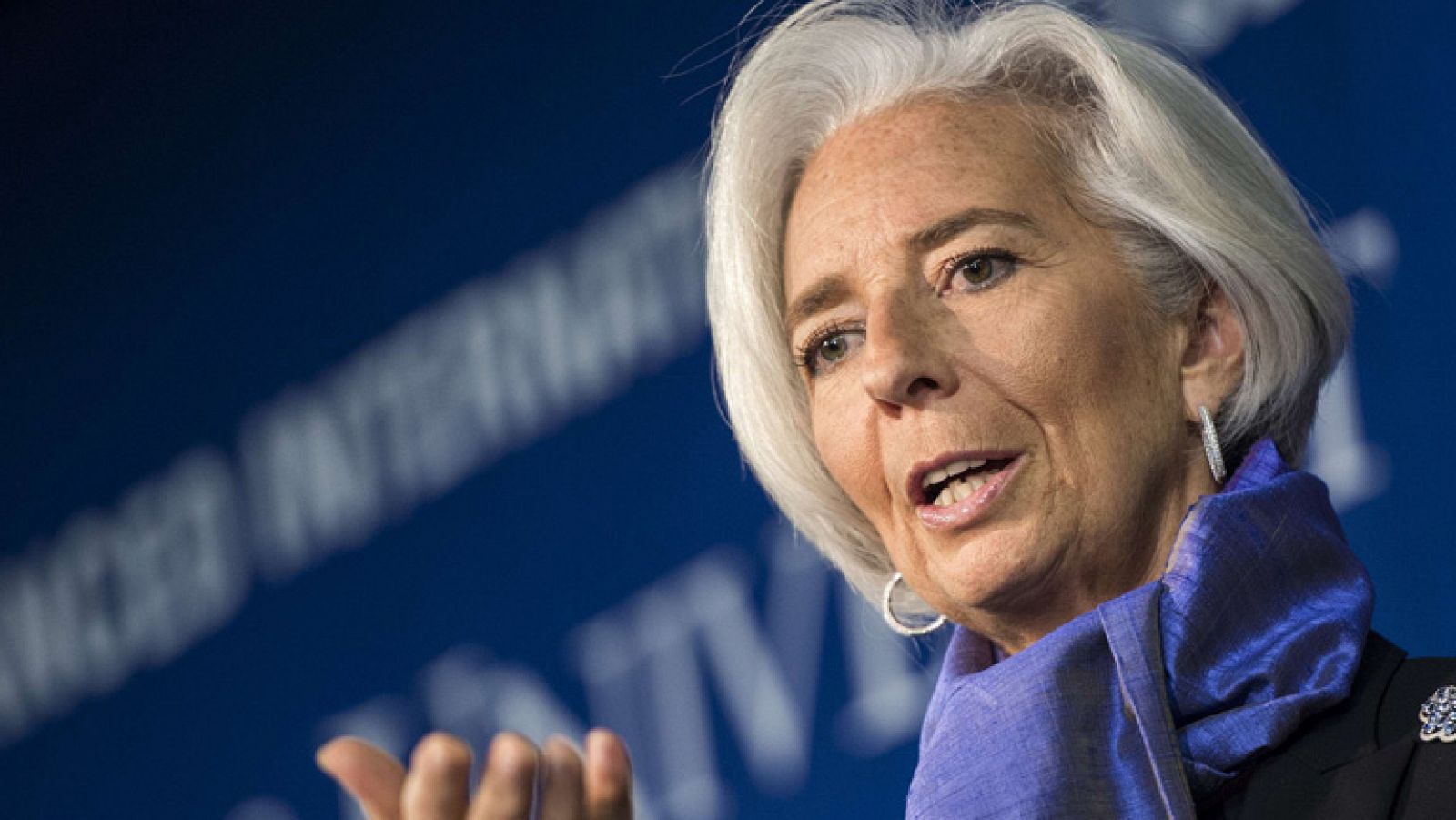 Telediario 1: Lagarde subraya los riesgos de una baja inflación en la zona euro y pide al BCE que tome medidas | RTVE Play