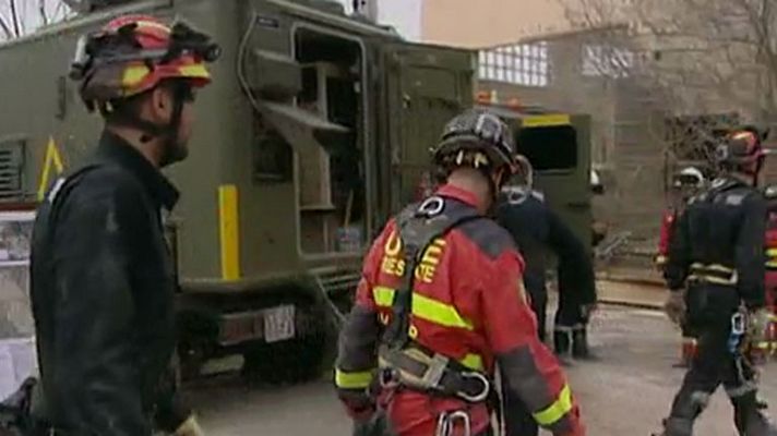Telediario 1 - Simulacro de terremoto