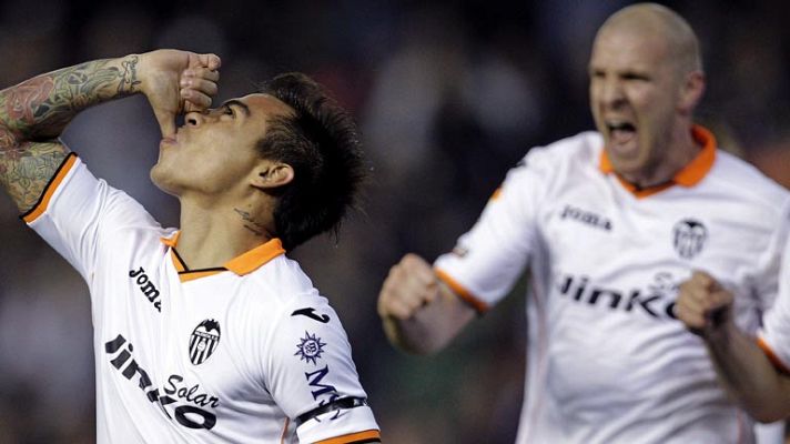 Telediario 1 - El Basilea recibe a puerta cerrada al Valencia