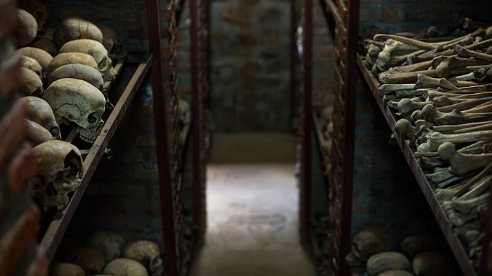 Telediario 1 - Ruanda, el diablo anduvo suelto