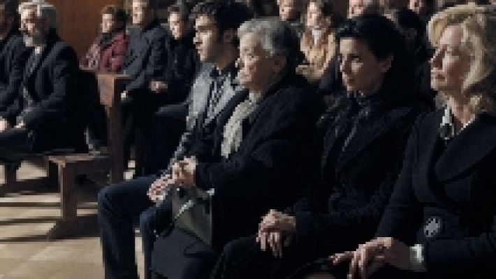 Cuéntame cómo pasó - El funeral de Eugenio protagoniza el minuto de oro