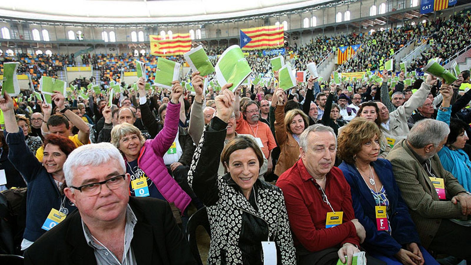 Telediario 1: La Asamblea Nacional Catalana contempla cuatro escenarios en el proceso hacia la independencia | RTVE Play