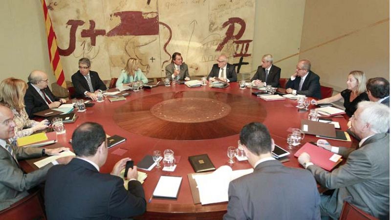 Los diputados de ERC, CIU e ICV insistirán en su mensaje de que la consulta es una cuestión de voluntad política 