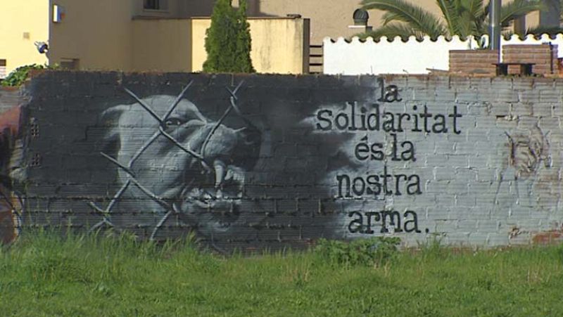 Unos cien jóvenes de España y Europa asisten a la reunión de un colectivo antisistema, en Girona 